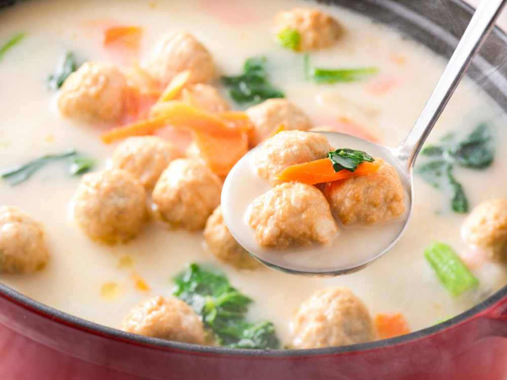 フランス赤鶏の白湯スープ