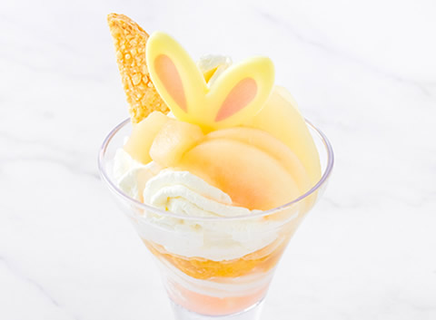 6月：ピーチパフェ