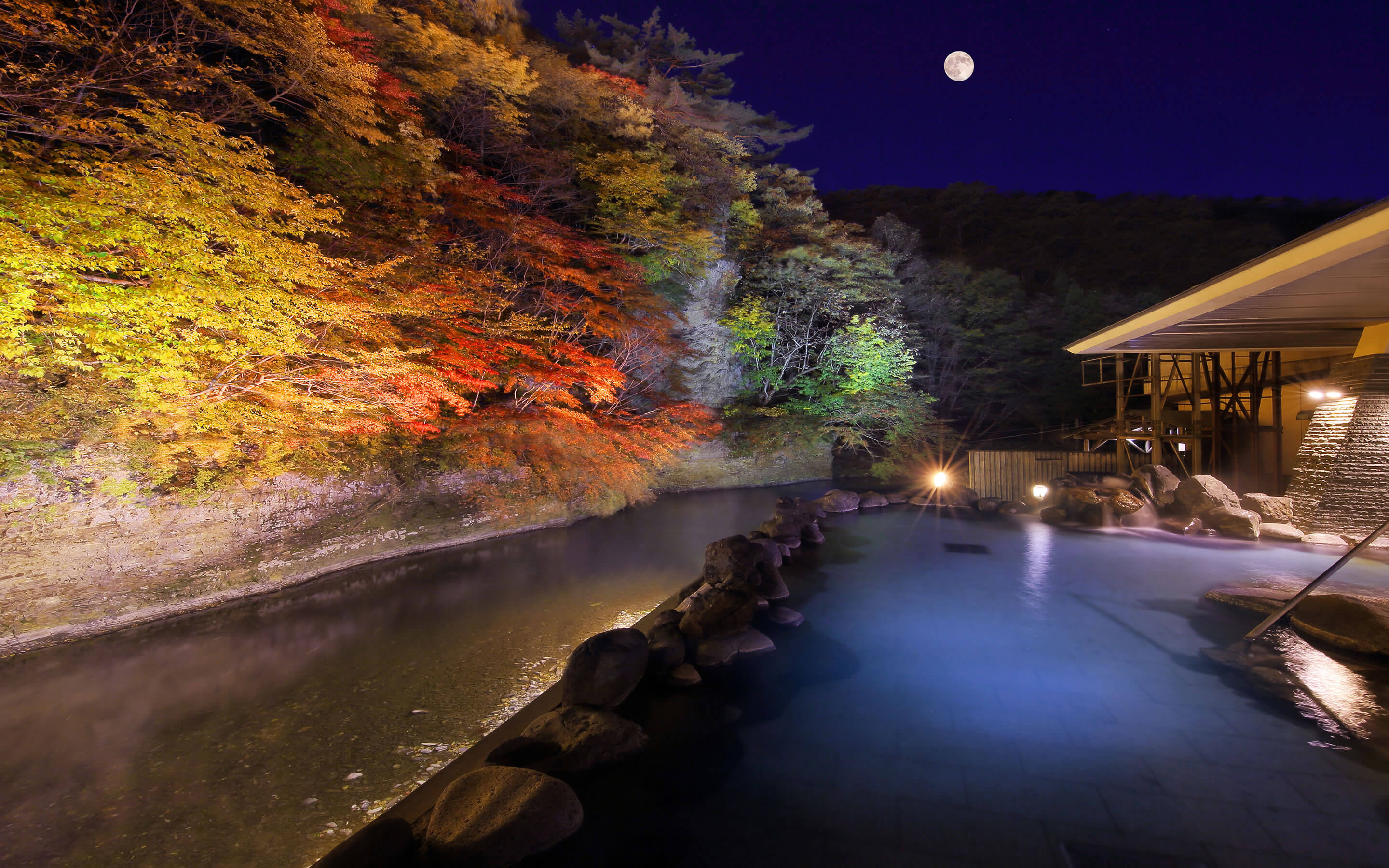 Shitohira Onsen A Healing Hot Spring Resort where you can Enjoy the Beautiful Valley Scenery of Each Season